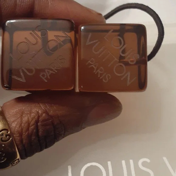Louis Vuitton | Accessories | Louis Vuitton Brown Resin Hair  display picture 1